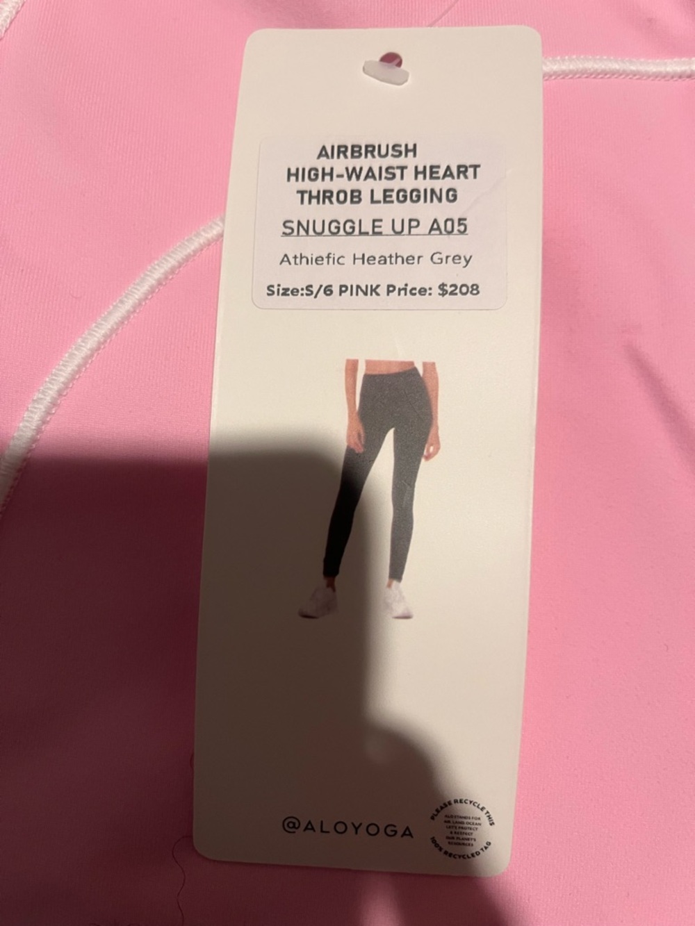 Alo airbrush pink heart throb bra and leggings set - Picture 5 of 8